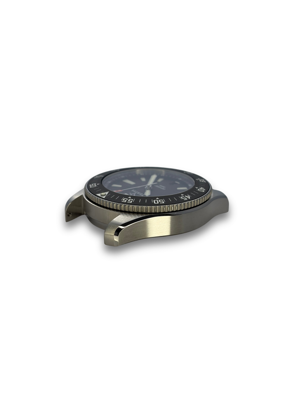 Diving-style wristwatch with dark blue dial, ridged bezel, and crown detail